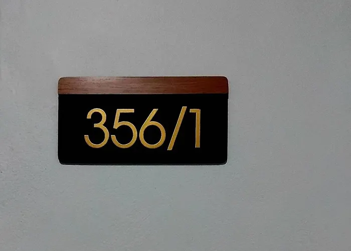 Surawong 아파트